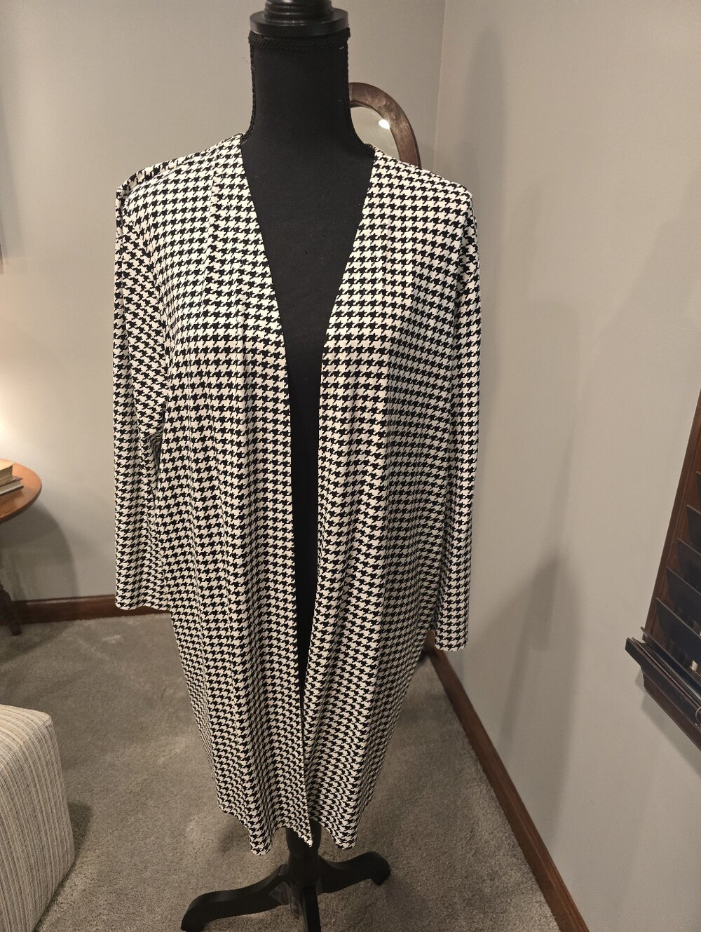 J. Jill Black and White Houndstooth Knit Top